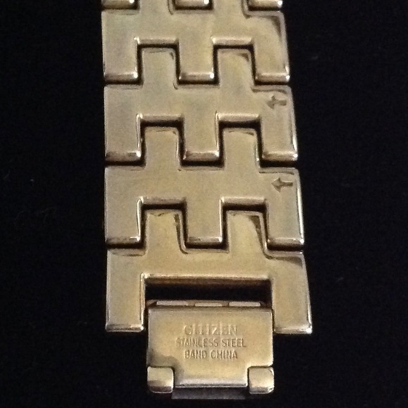 Men's Citizen's Gold Watch - Picture 5 of 7